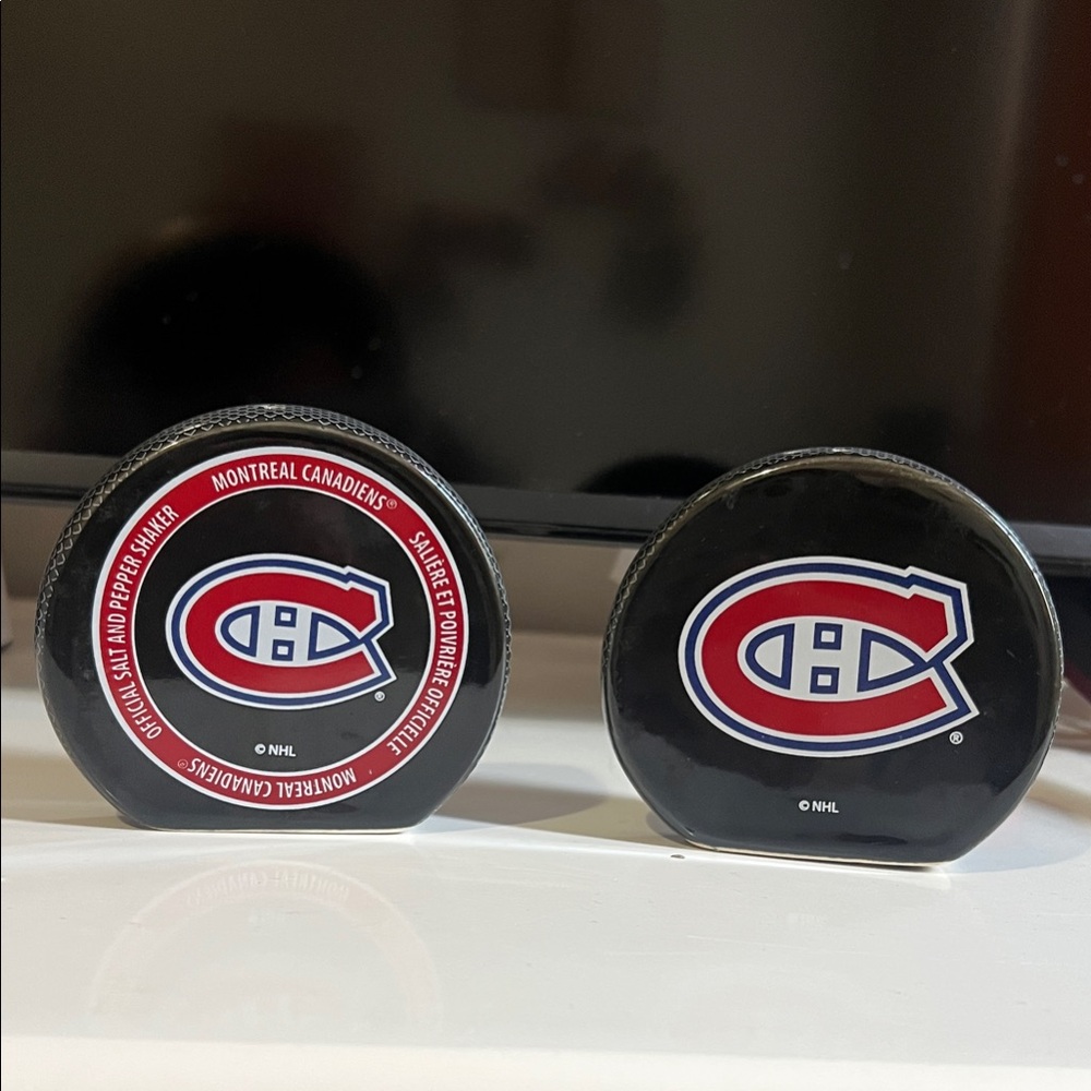 NHL Montreal Canadiens Black and Red Pucks